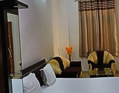 Bed & Breakfast | 1bhk Flat | With Caretaker